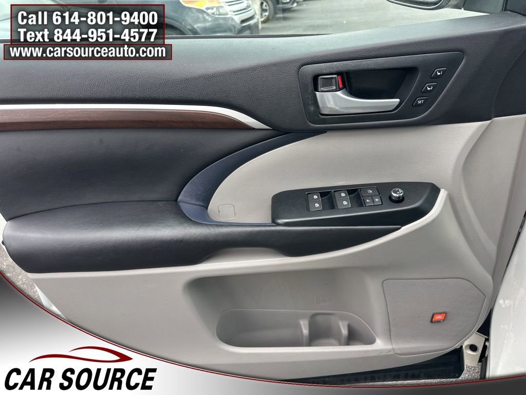 Used 2016 Toyota Highlander Limited image 9