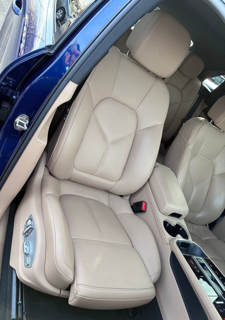 Used 2023 Porsche Macan S AWD/4WD image 26