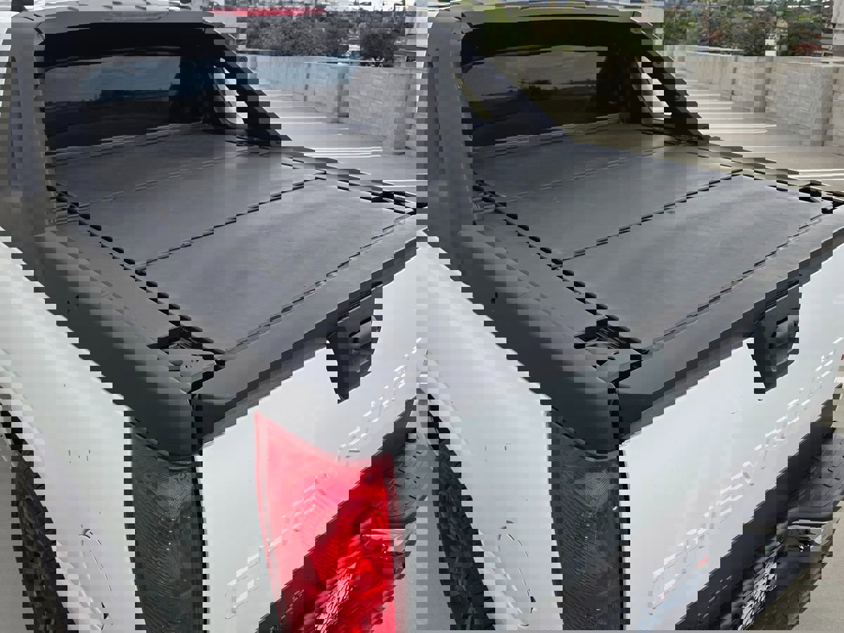 Used 2004 Chevrolet Avalanche Z66 w/ Preferred Equipment Group image 9