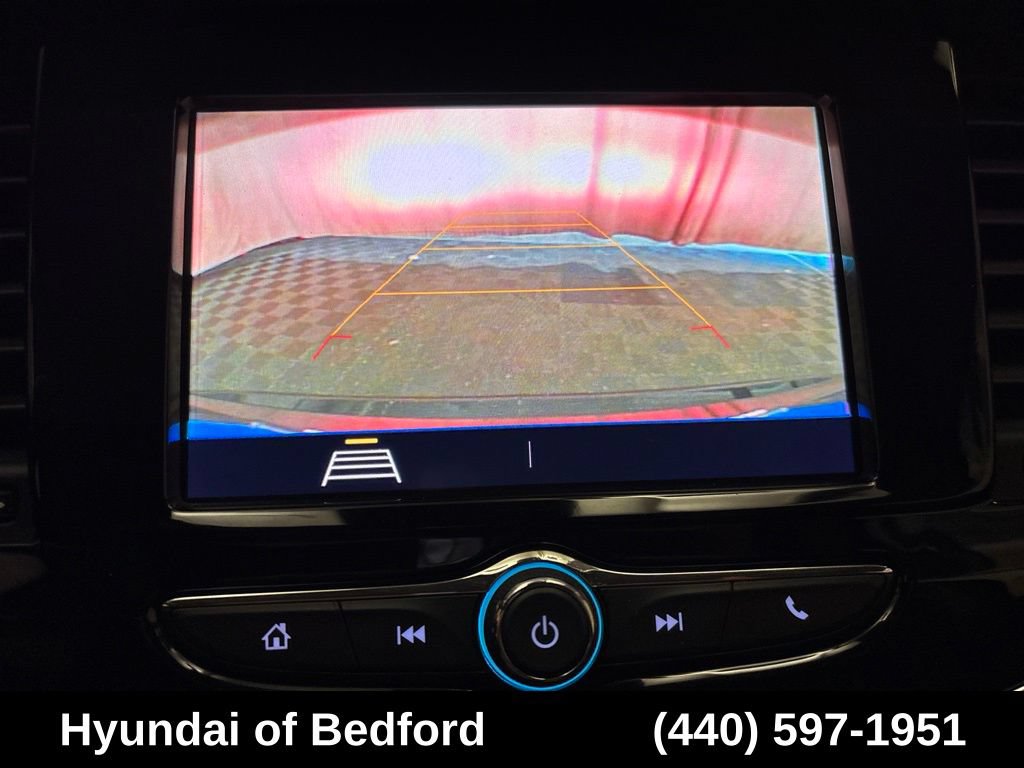 Used 2022 Buick Encore Preferred AWD/4WD image 20