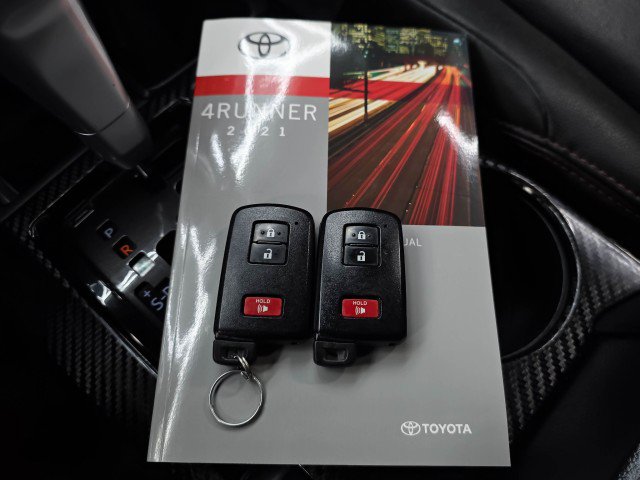 Used 2021 Toyota 4Runner TRD Off-Road Premium w/ Moonroof Package AWD/4WD image 42