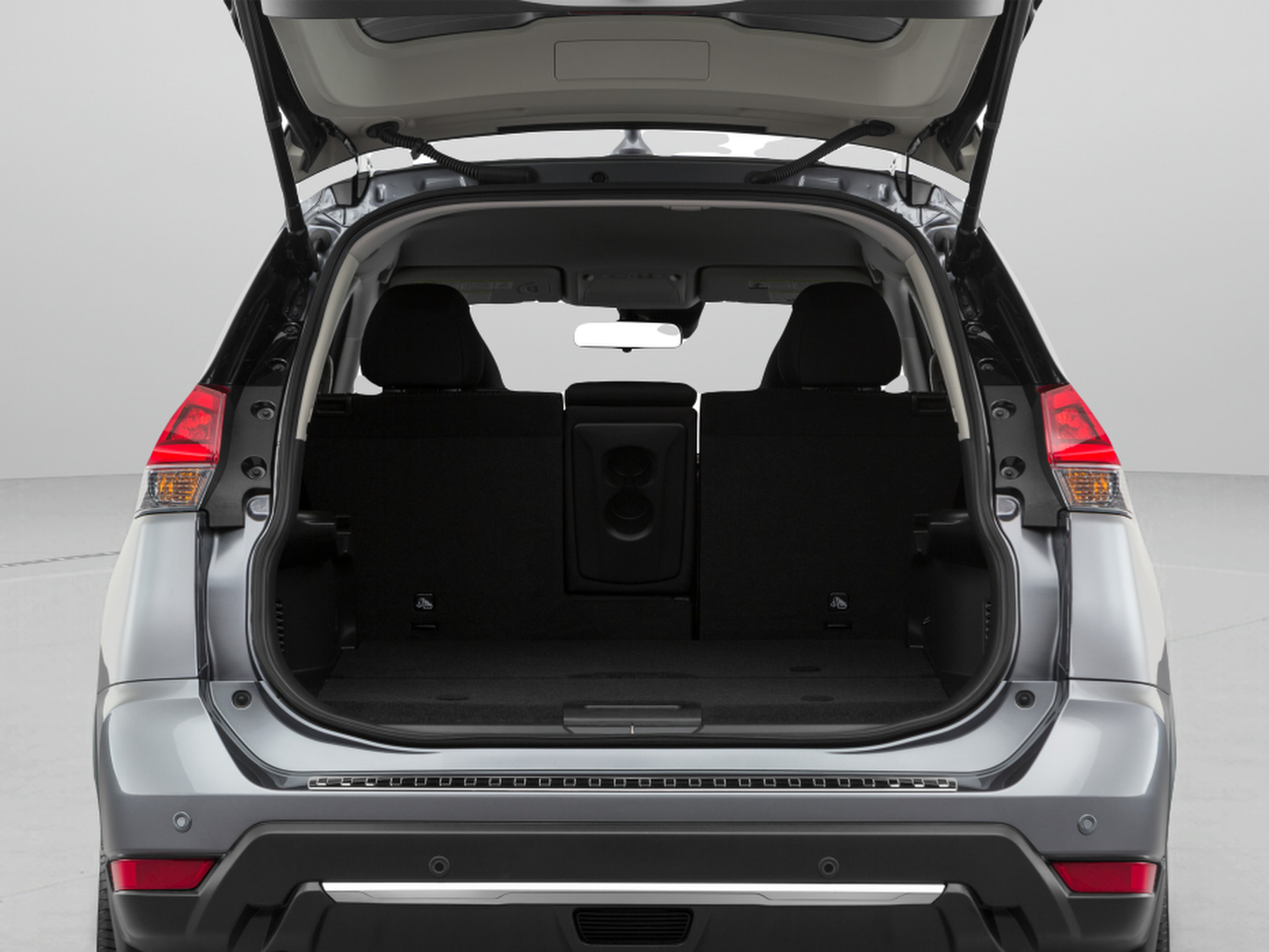 Used 2020 Nissan Rogue SV w/ Sun & Sound Touring Package AWD/4WD image 15