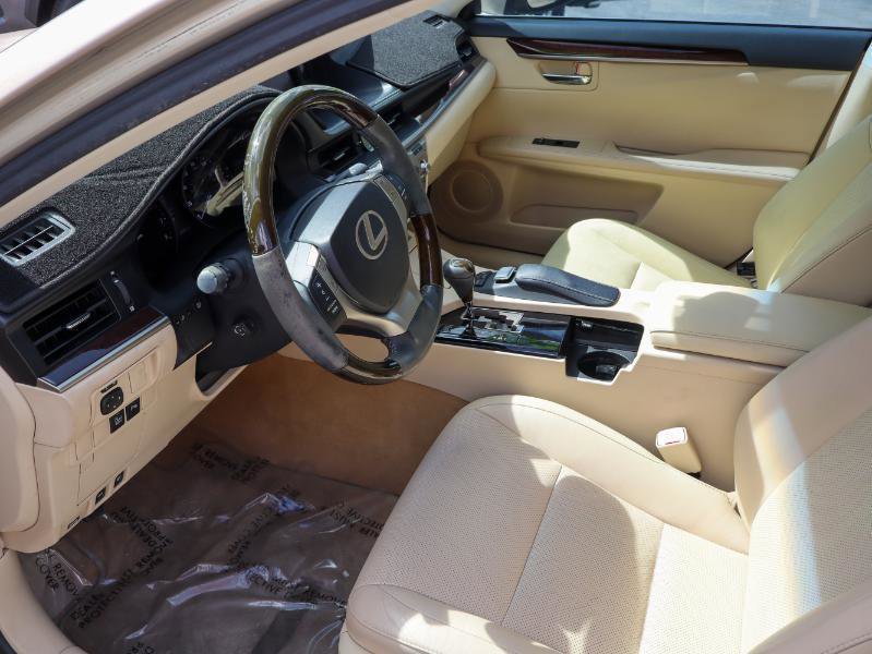 Used 2014 Lexus ES 350 w/ Luxury Package image 9