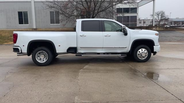 New 2026 Chevrolet Silverado 3500 High Country w/ Technology Package image 9