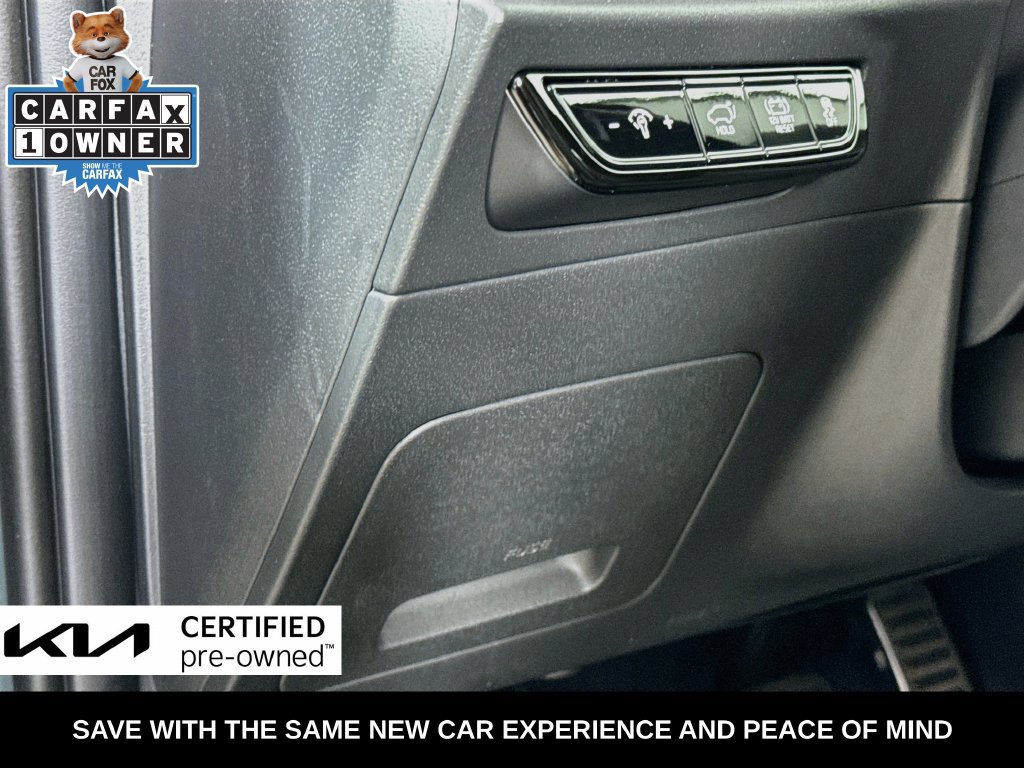 Certified 2025 Kia Niro SX Touring FWD image 12