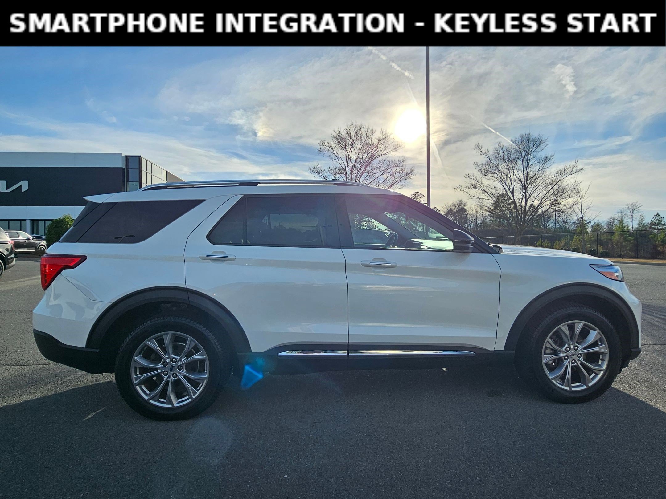 Used 2021 Ford Explorer Limited w/ Equipment Group 301A image 8