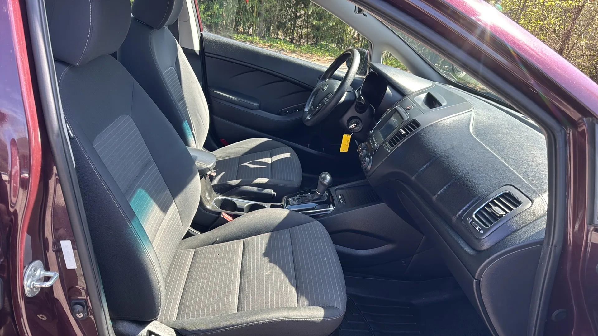 Used 2018 Kia Forte LX w/ LX Popular Package image 12