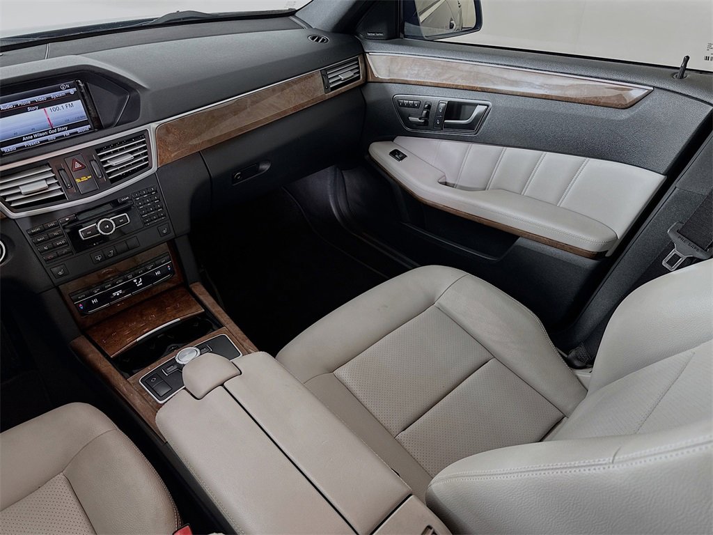 Used 2013 Mercedes-Benz E 350 Sedan image 25