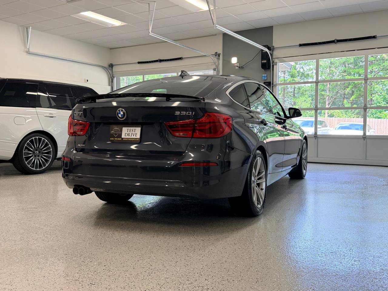Used 2017 BMW 330i Gran Turismo xDrive AWD/4WD image 8