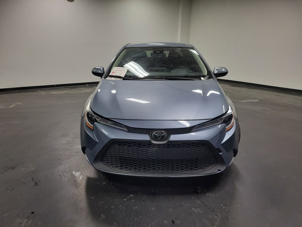 Used 2020 Toyota Corolla LE image 2