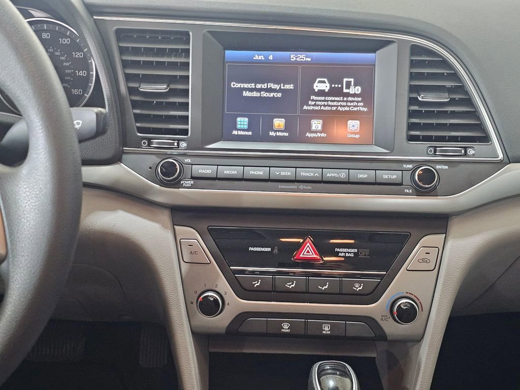 Used 2018 Hyundai Elantra SEL FWD image 36