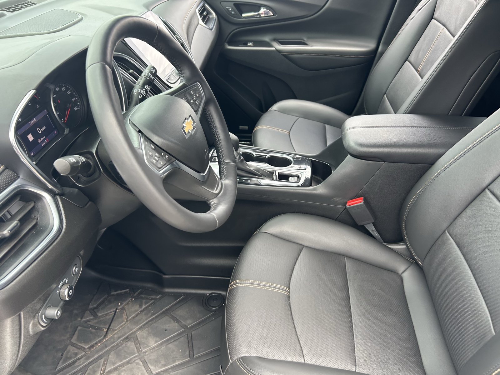 Used 2022 Chevrolet Equinox Premier FWD image 29