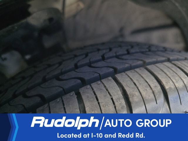 Used 2025 Kia Soul LX w/ LX Technology Package FWD image 30