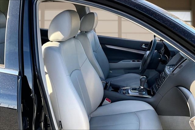 Used 2015 INFINITI Q40 w/ Navigation Package image 7