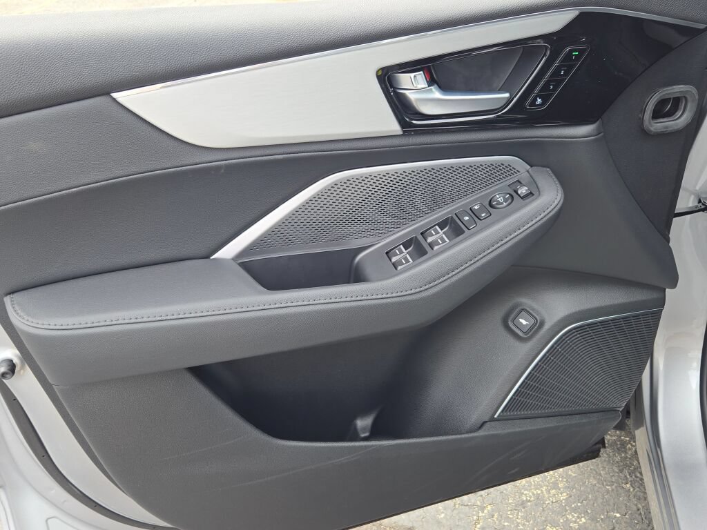 New 2026 Acura MDX SH-AWD image 36