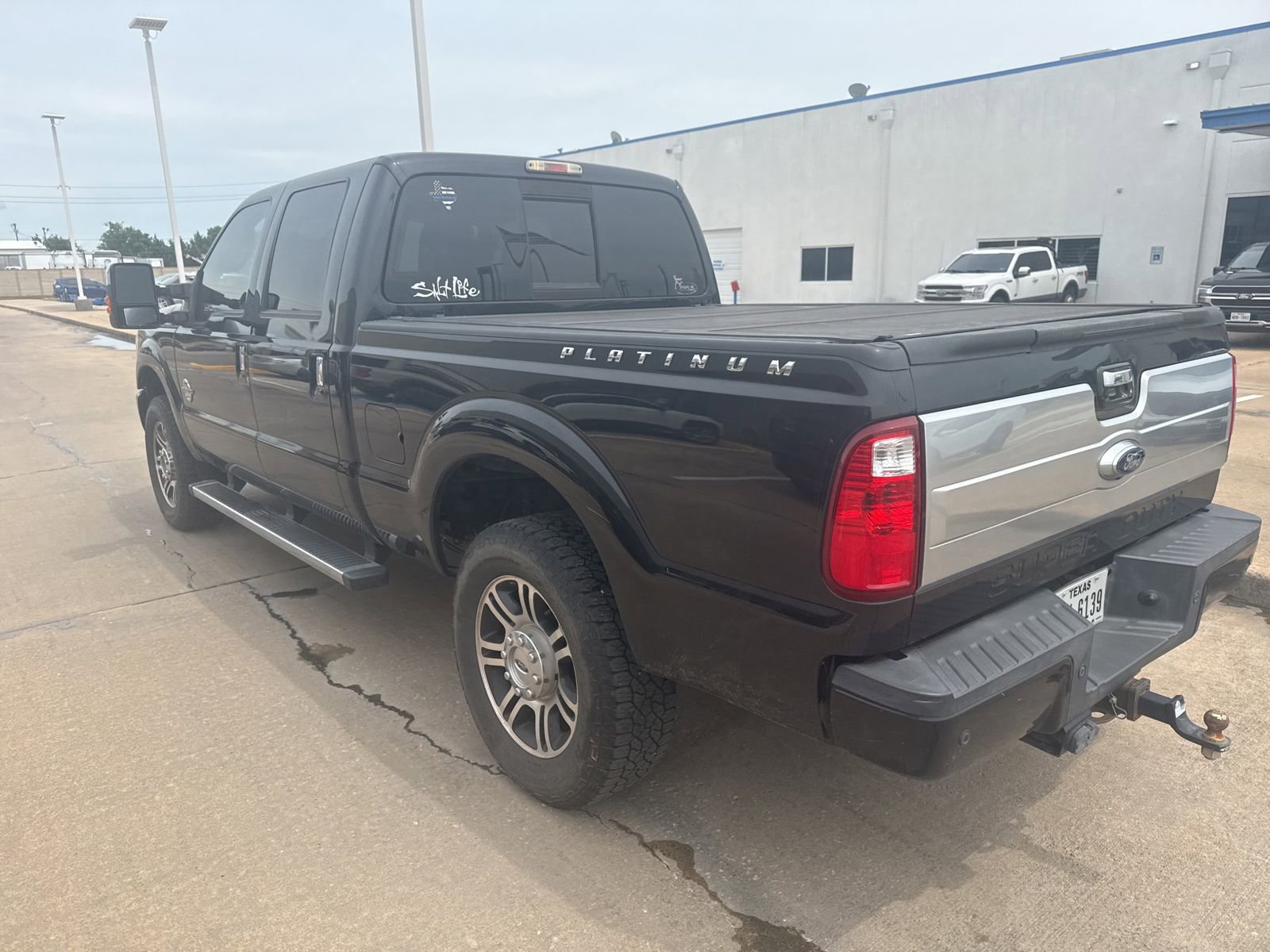 Used 2015 Ford F250 Platinum AWD/4WD image 3