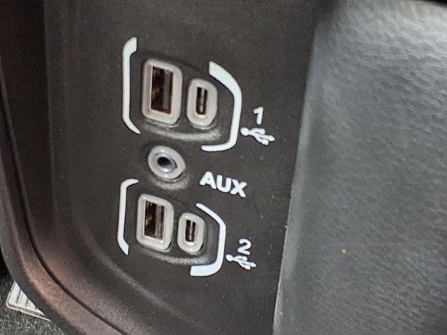 Used 2023 RAM 1500 Lone Star image 13