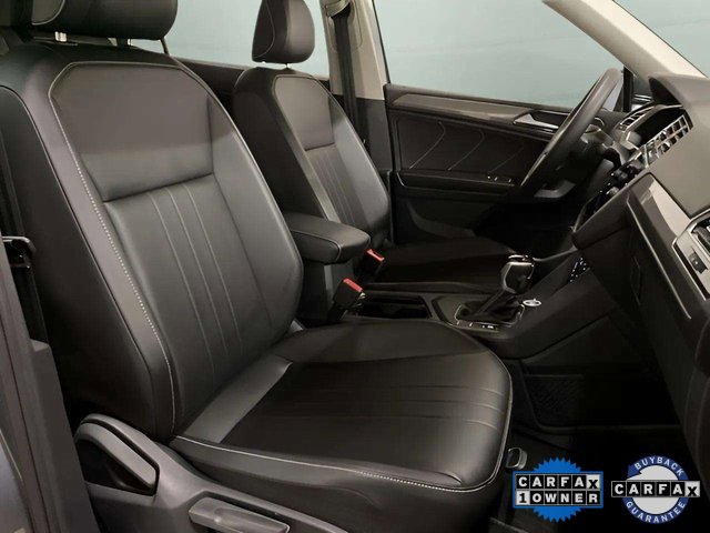 Used 2023 Volkswagen Tiguan SE w/ Panoramic Sunroof Package image 90