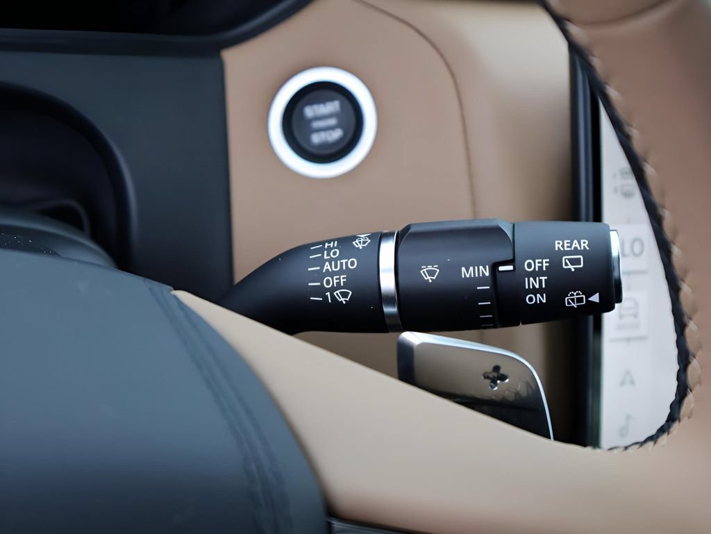 Certified 2026 Land Rover Range Rover Velar Autobiography AWD/4WD image 34