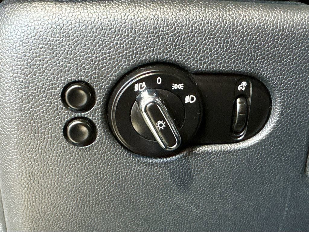 Used 2016 MINI Cooper Convertible FWD image 19