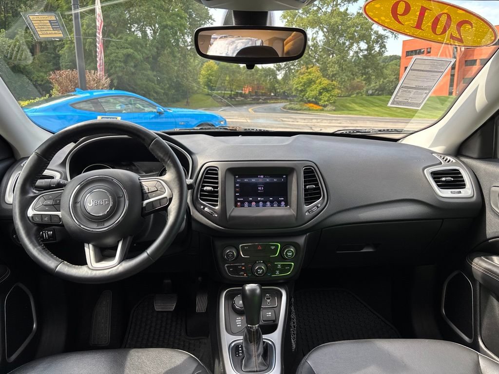 Used 2019 Jeep Compass Latitude w/ Cold Weather Group AWD/4WD image 15
