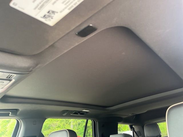 Used 2023 GMC Yukon SLT RWD image 23