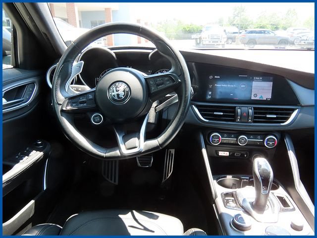Used 2021 Alfa Romeo Giulia Ti Sport AWD/4WD image 11