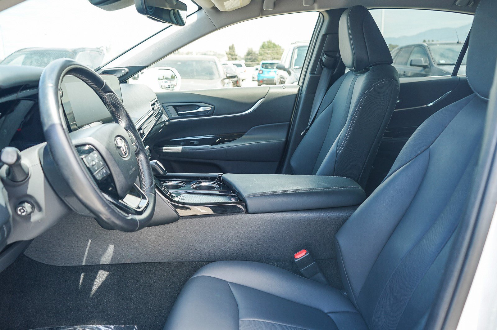 Certified 2022 Toyota Mirai w/ Advanced Technology Package RWD image 19