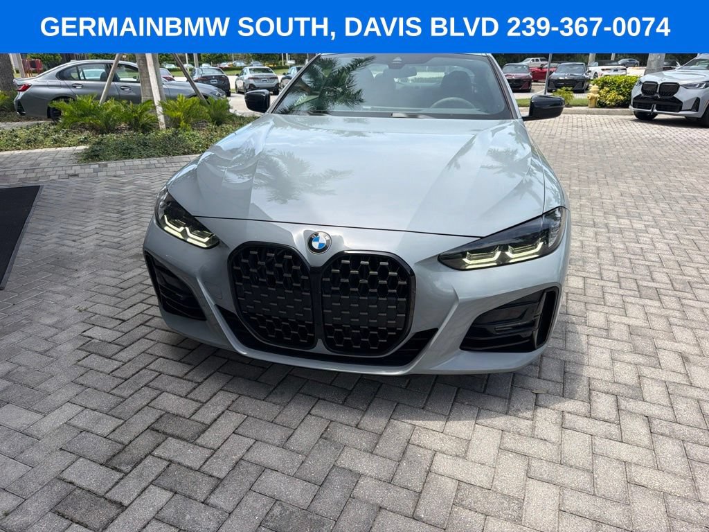 Used 2024 BMW 430i Coupe w/ M Sport Package RWD image 3