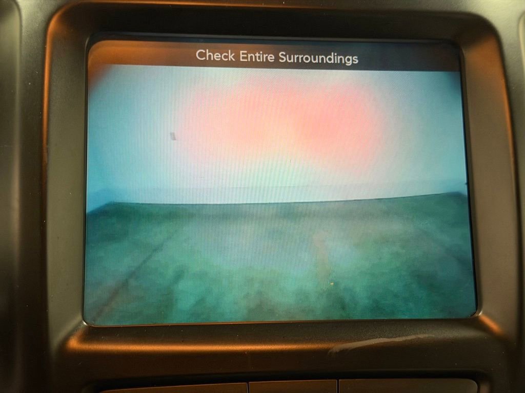 Used 2016 Jeep Cherokee Trailhawk w/ Comfort/Convenience Group image 35