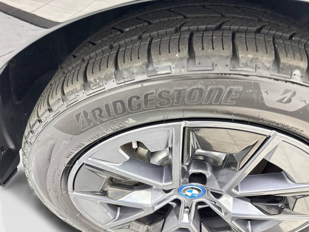 Used 2024 BMW i4 eDrive35 w/ Convenience Package RWD image 81