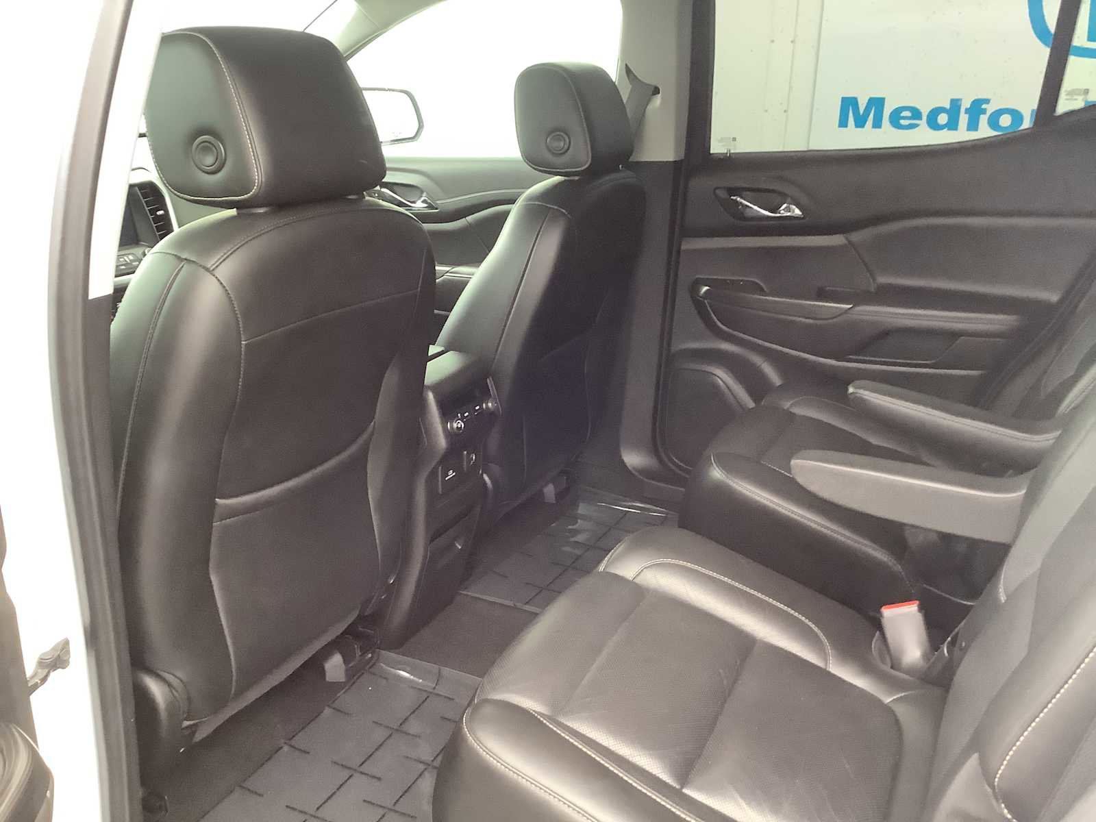 Used 2019 GMC Acadia SLT image 12