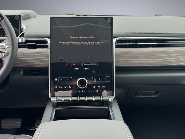 New 2025 GMC Sierra EV Denali image 17