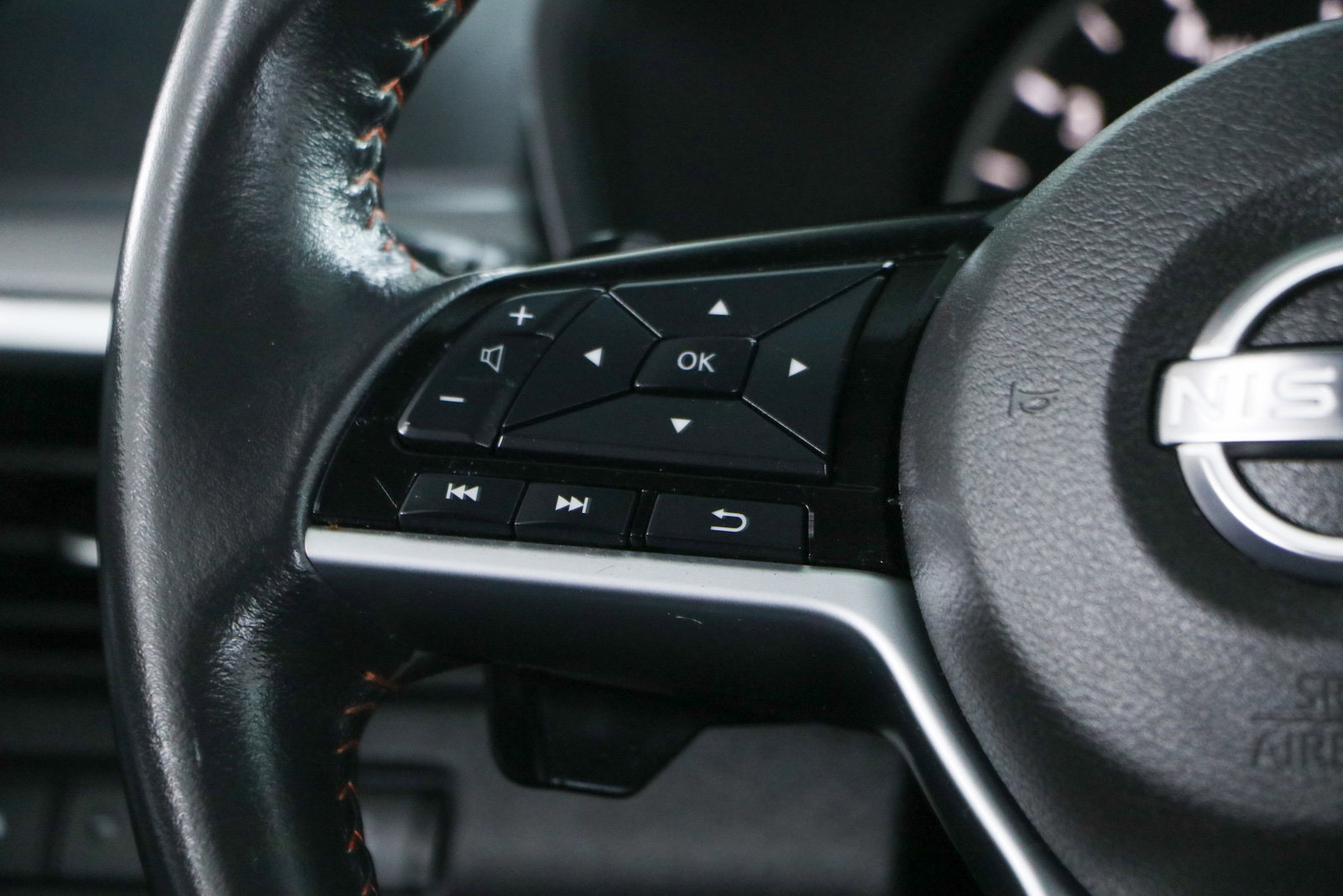 Used 2024 Nissan Altima 2.5 SR image 13