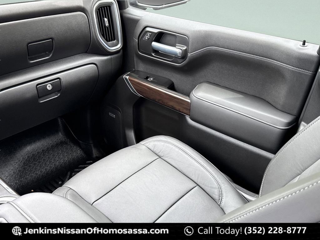 Used 2020 GMC Sierra 1500 SLT w/ SLT Premium Plus Package image 32