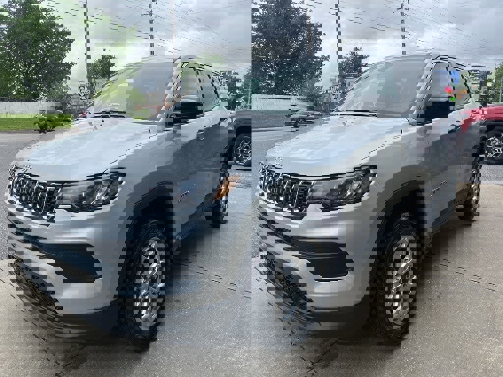 New 2025 Jeep Compass Sport image 5