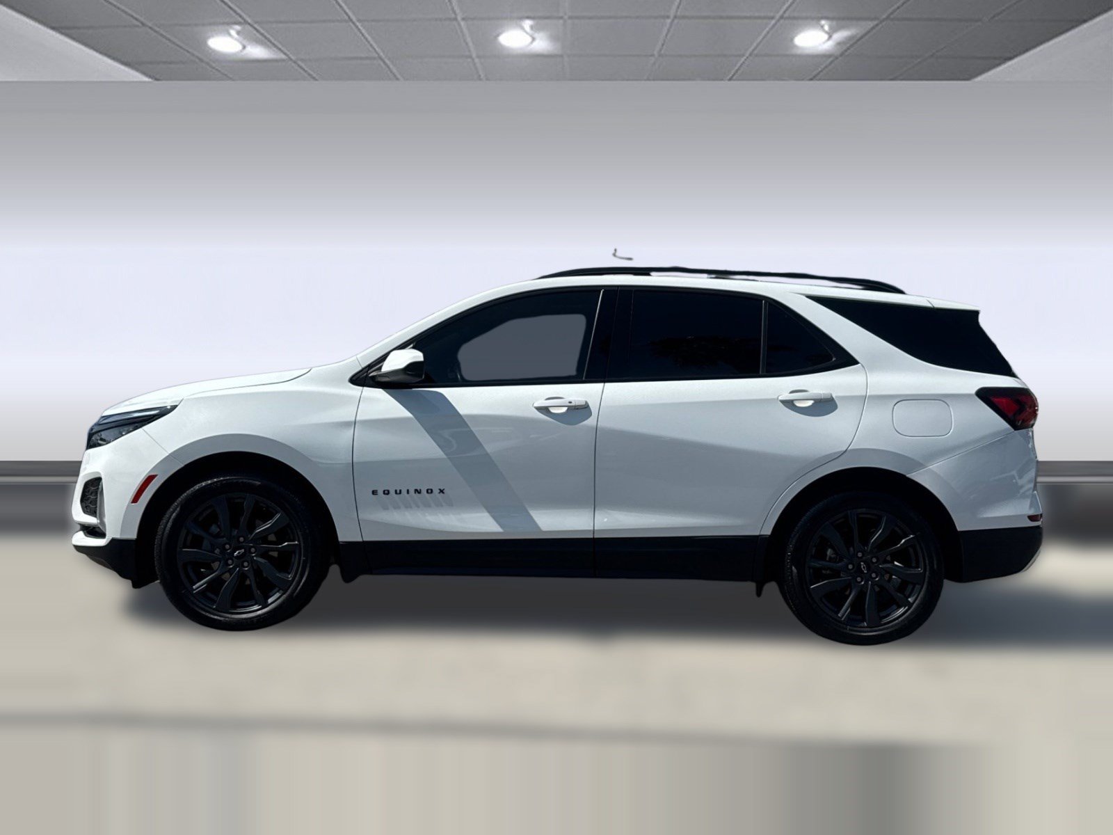 Used 2024 Chevrolet Equinox RS FWD image 2