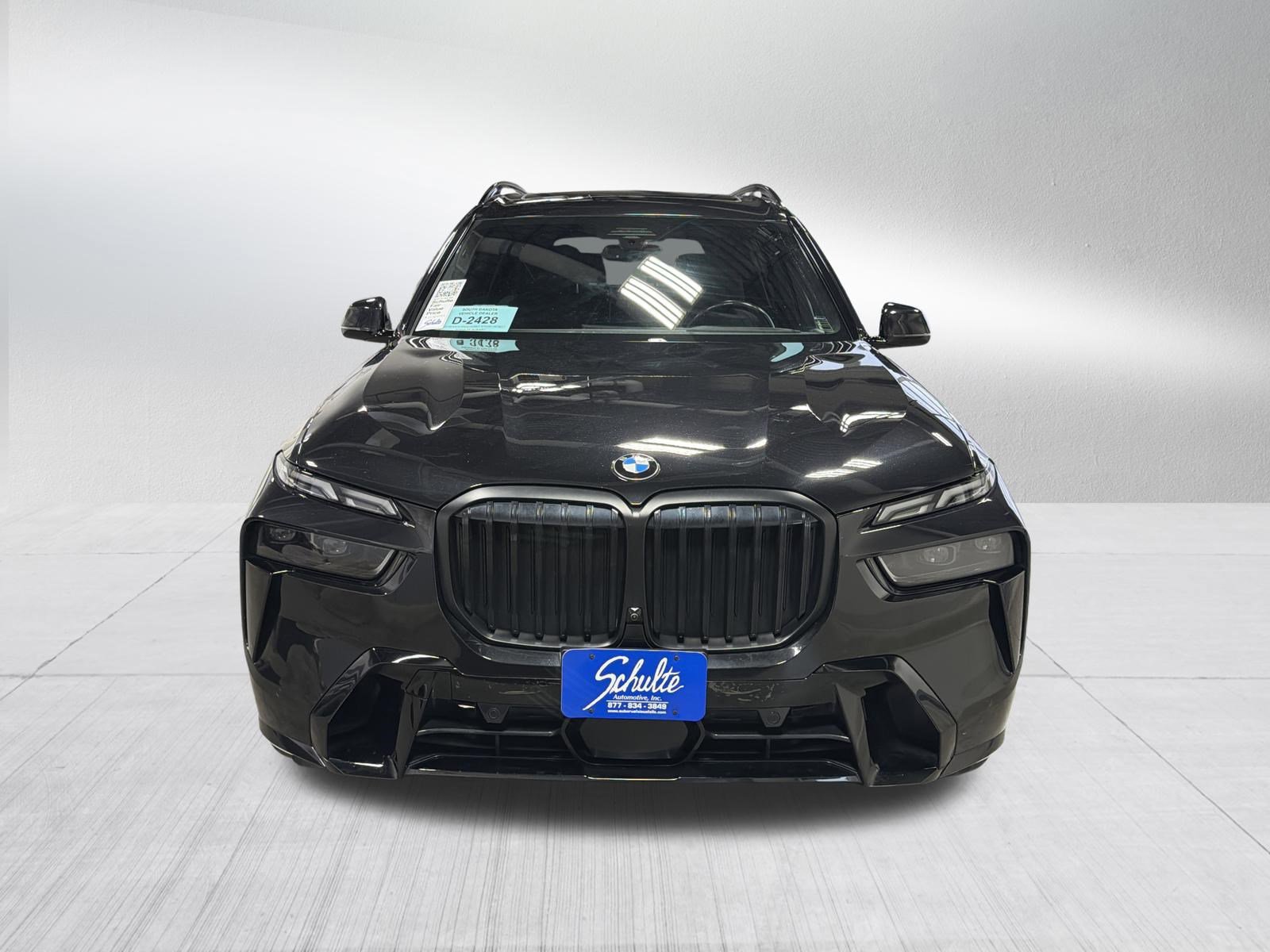Used 2023 BMW X7 xDrive40i w/ Executive Package image 2