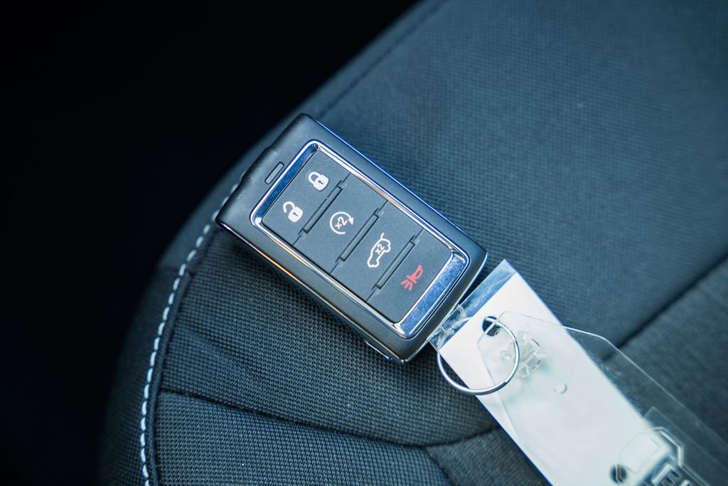 New 2025 Jeep Grand Cherokee Laredo X w/ Luxury Tech Group I image 38