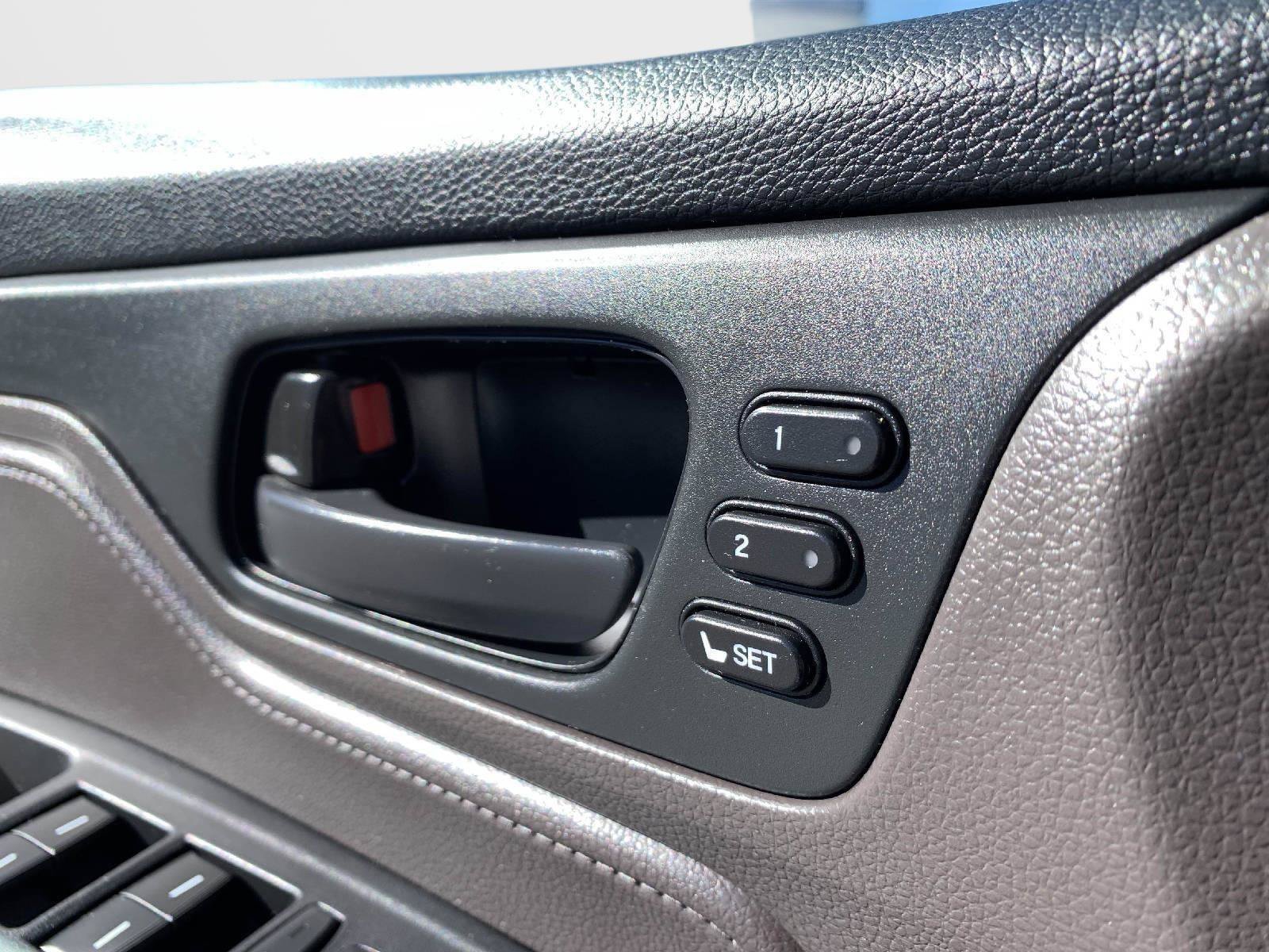 Used 2019 Honda Odyssey EX-L image 12