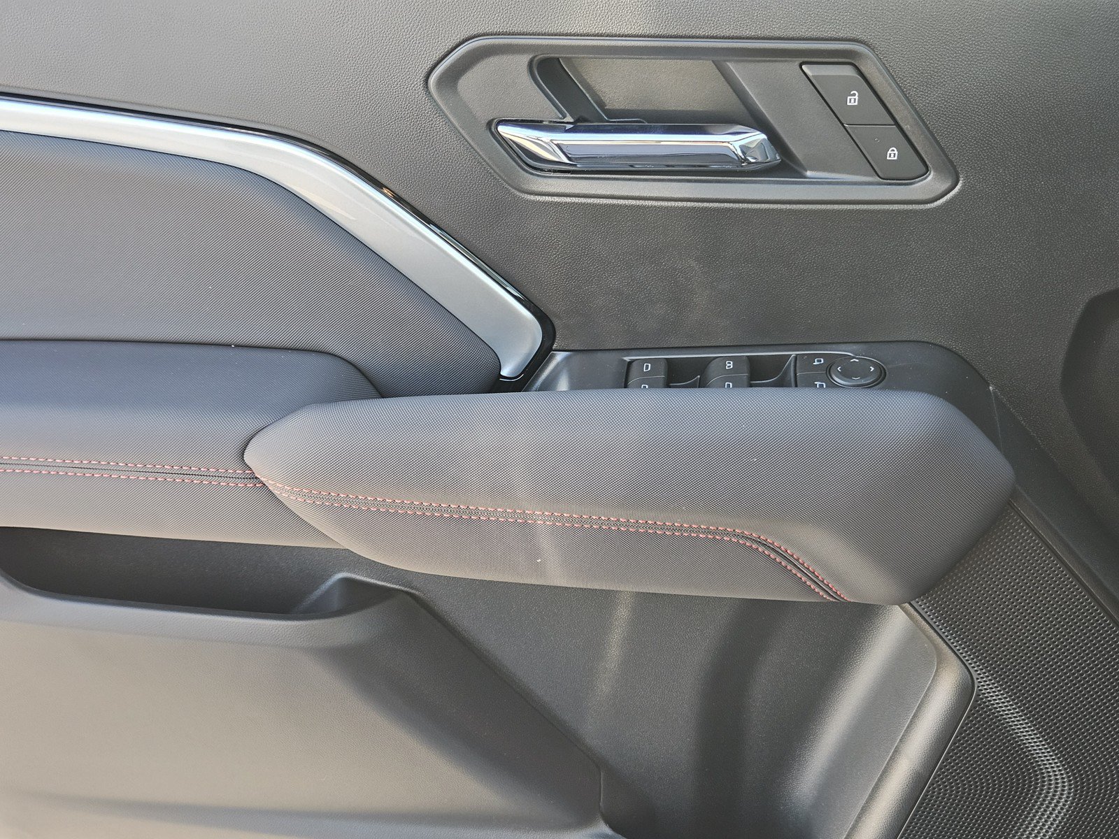 New 2026 Chevrolet Colorado Z71 AWD/4WD image 16
