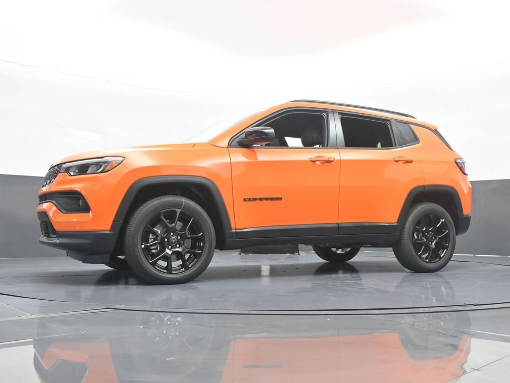 Used 2026 Jeep Compass Latitude AWD/4WD image 44