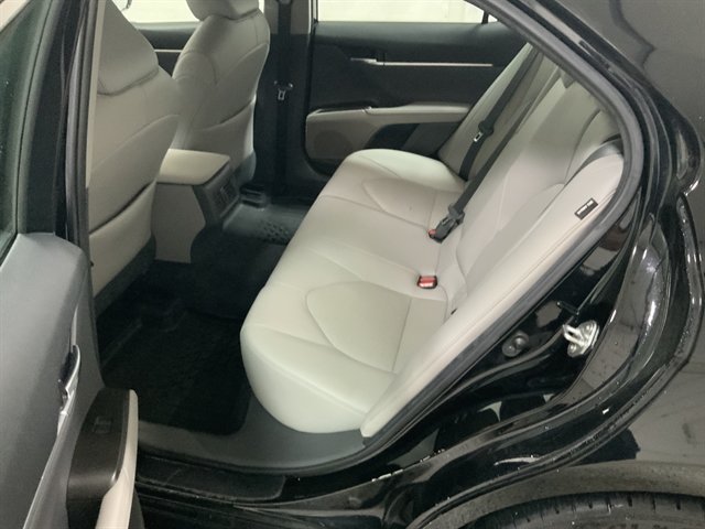 Used 2021 Toyota Camry XLE w/ Navigation Package AWD/4WD image 17