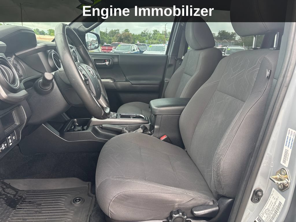Used 2019 Toyota Tacoma TRD Sport w/ Technology Package AWD/4WD image 12