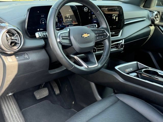 Used 2025 Chevrolet Equinox LT w/ Convenience Package II FWD image 12