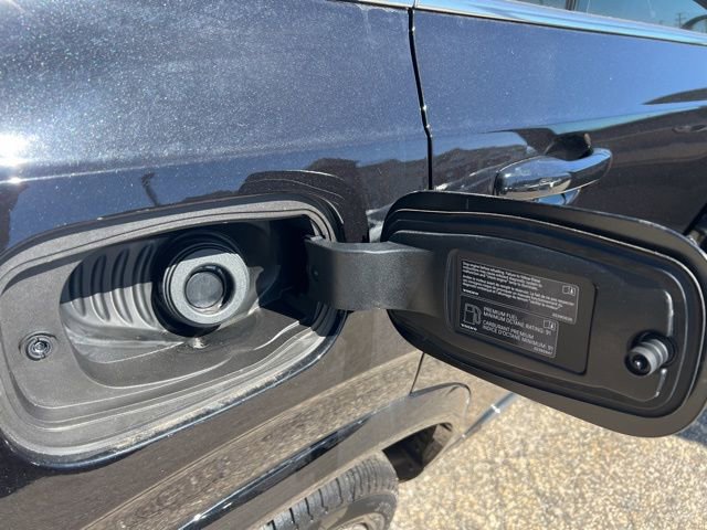 New 2026 Volvo XC90 B5 Plus w/ Protection Package AWD/4WD image 12
