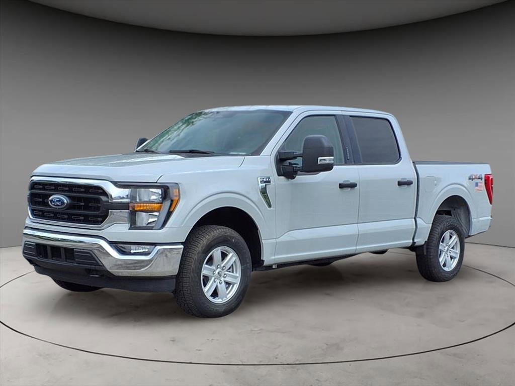 New 2023 Ford F150 XLT w/ Equipment Group 301A Mid