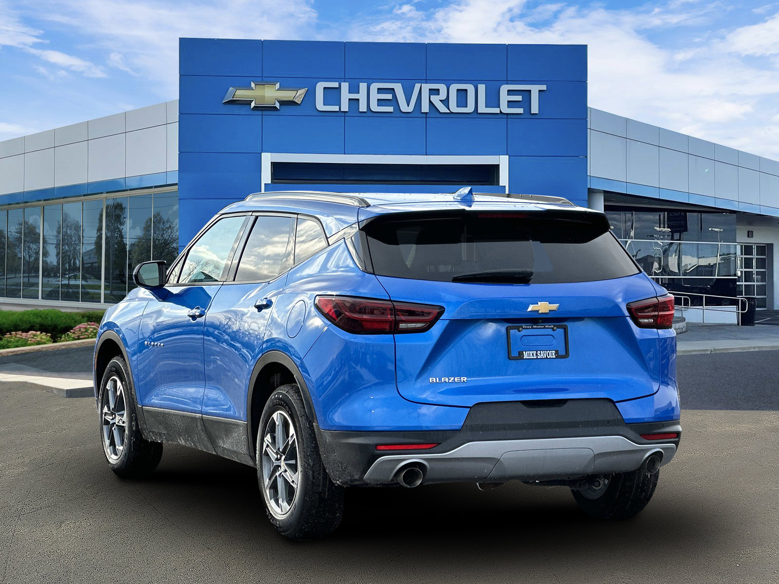 Used 2024 Chevrolet Blazer LT w/ Convenience Package image 3