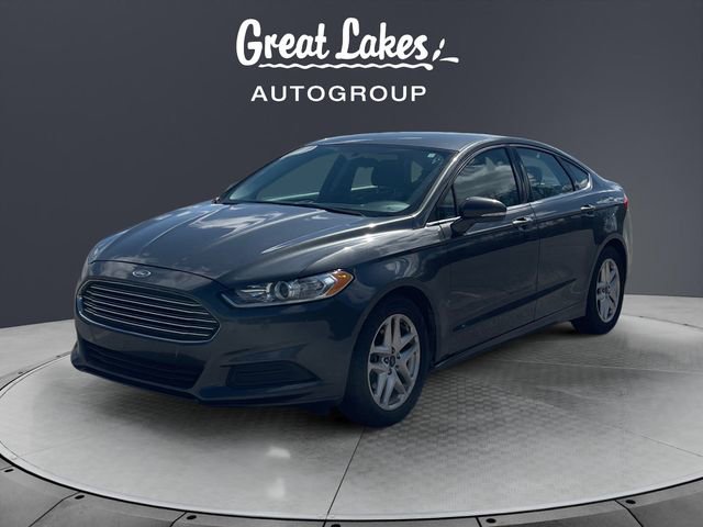 Used 2016 Ford Fusion SE FWD image 1