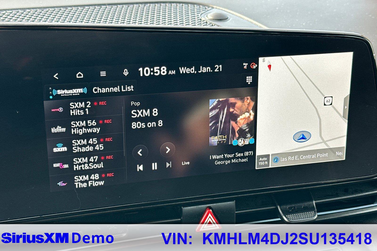 Certified 2025 Hyundai Elantra SEL image 28
